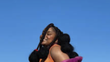 Simmy & Mthunzi – Nginawe